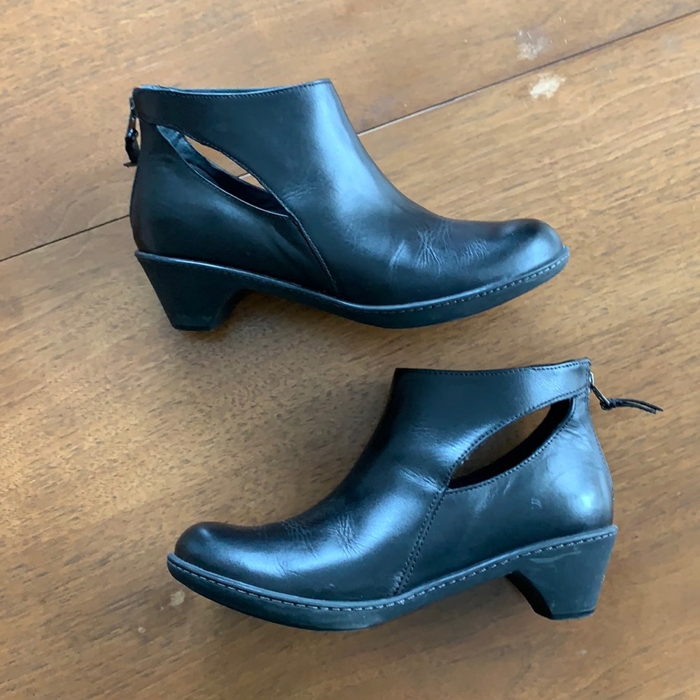 Bonita Dankso booties size 38